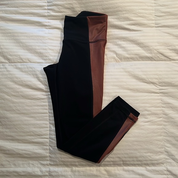 Athleta Colorblock Leggings 7/8 - Picture 2 of 4